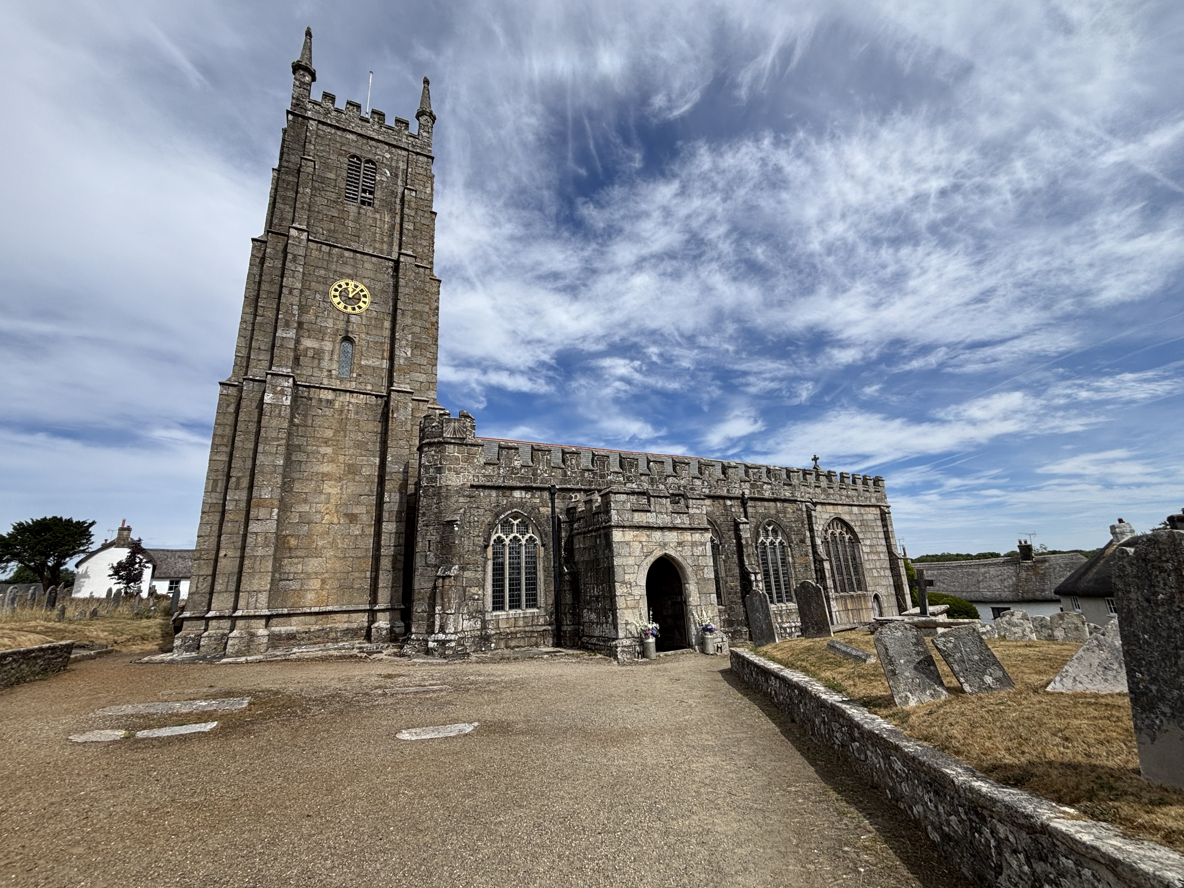 Traditional solo violin wedding at St Andrews Church.