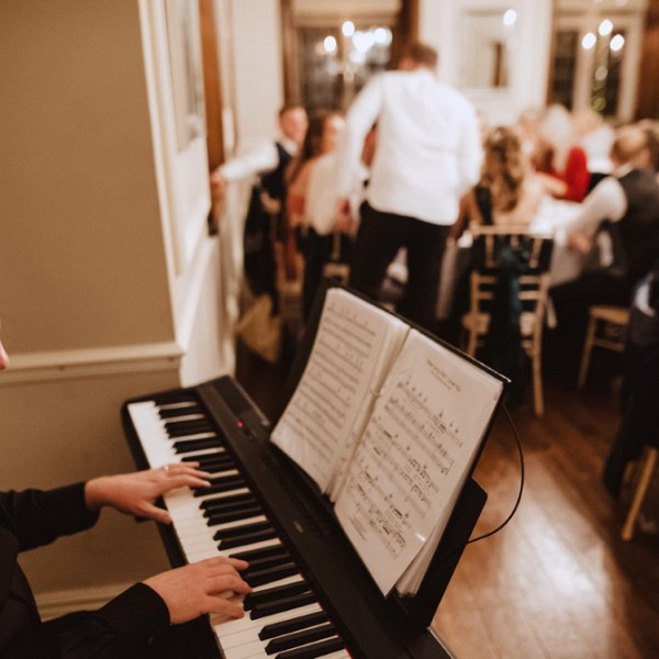 Richard toomer musician devon pianist wedding events 3